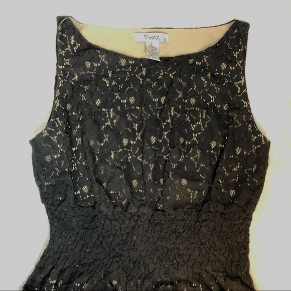 Lace Dress Fully Lined Black/Beige Size L Junior NWOT - Picture 5 of 10
